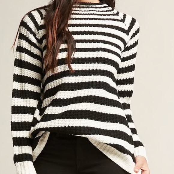 Black/white striped knit sweater - Picture 3 of 4